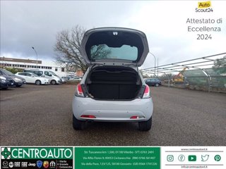 LANCIA Ypsilon 1.2 Gold 69cv my16 14