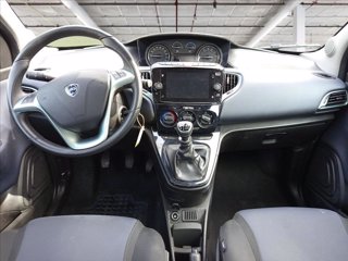 LANCIA Ypsilon 1.0 firefly hybrid Gold Plus s&s 70cv 5p.ti 11