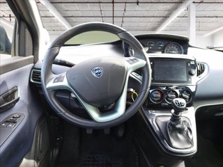 LANCIA Ypsilon 1.0 firefly hybrid Gold Plus s&s 70cv 5p.ti 12