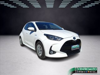TOYOTA Yaris 1.5h Business 0