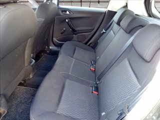 PEUGEOT 208 5p 1.2 puretech Allure 82cv 10
