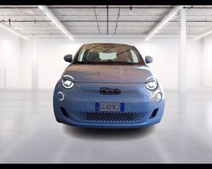 FIAT 500e 42 kWh La Prima 1