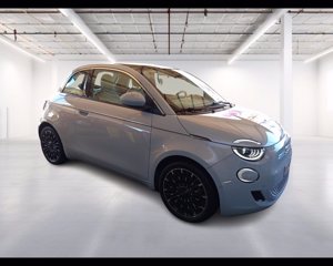 FIAT 500e 42 kWh La Prima 7