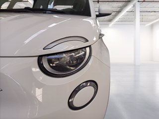 FIAT 500e 42 kWh Passion 22