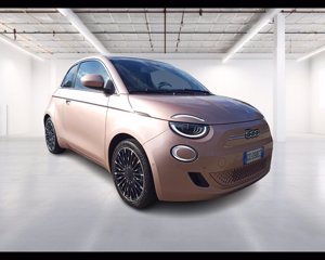 FIAT 500e 3+1 42 kWh La Prima 0