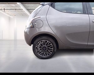 LANCIA Ypsilon 1.0 firefly hybrid Platino s&s 70cv 8