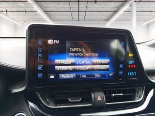 TOYOTA C-HR 1.8h Active 2wd e-cvt 20