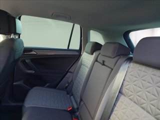 VOLKSWAGEN Tiguan 2.0 tdi Life 150cv dsg 16