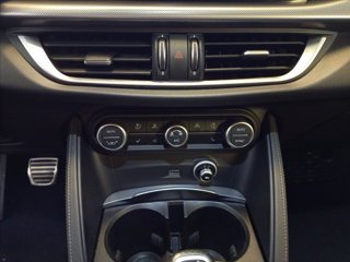 ALFA ROMEO Stelvio 2.2 t Sprint Q4 210cv auto 17