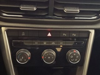 VOLKSWAGEN T-Roc 1.0 tsi Life 110cv 17