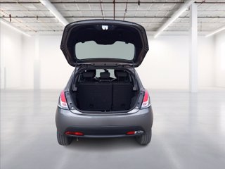 LANCIA Ypsilon 1.0 firefly hybrid Silver Plus s&s 70cv 18