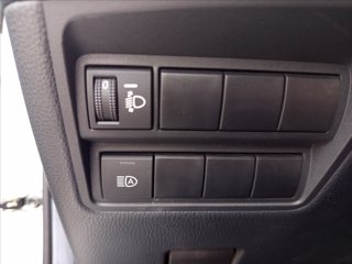 TOYOTA Yaris 1.5h Business 15