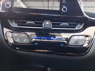 TOYOTA C-HR 1.8h Business e-cvt 20