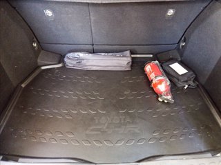 TOYOTA C-HR 1.8h Business e-cvt 26