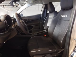 FIAT 600 1.2 hybrid 145cv auto 9