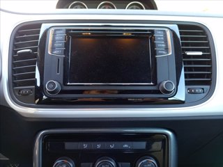 VOLKSWAGEN Maggiolino Cabrio 2.0 tdi Design 110cv 22