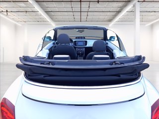 VOLKSWAGEN Maggiolino Cabrio 2.0 tdi Design 110cv 30