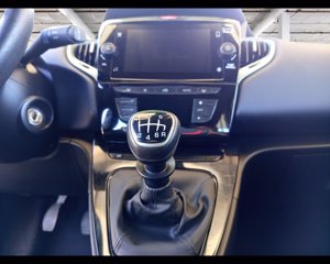 LANCIA Ypsilon 1.0 firefly hybrid Gold s&s 70cv 5p.ti 18