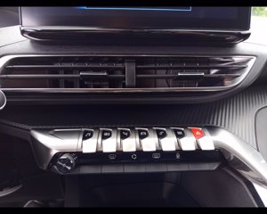 PEUGEOT 3008 1.5 bluehdi Allure s&s 130cv eat8 20