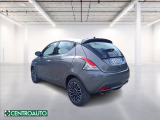 LANCIA Ypsilon 1.0 firefly hybrid Gold Plus s&s 70cv 5p.ti 4
