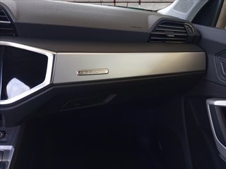 AUDI Q3 35 2.0 tdi Business quattro s-tronic 20
