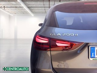 MERCEDES GLA 200 d Executive auto 26