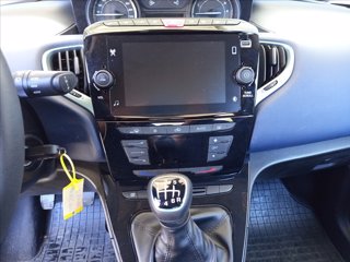 LANCIA Ypsilon 1.0 firefly hybrid Gold Plus s&s 70cv 17