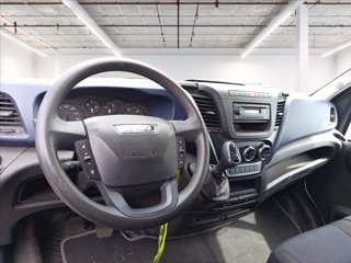 IVECO daily 35 S16S A8 4100 cab. 9