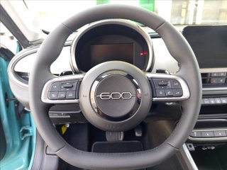 FIAT 600 1.2 hybrid La Prima 110cv auto 16