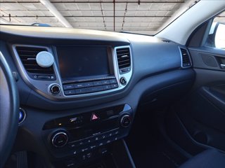 HYUNDAI Tucson 2.0 crdi Xpossible 4wd 136cv 18