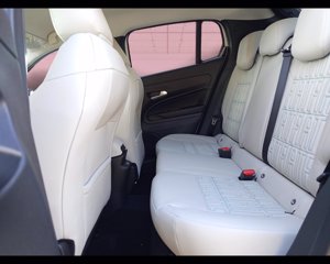 FIAT 600 1.2 hybrid La Prima 110cv auto 10