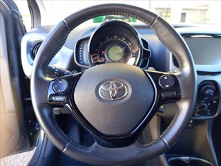 TOYOTA Aygo 5p 1.0 x-business m-mt 72cv 15