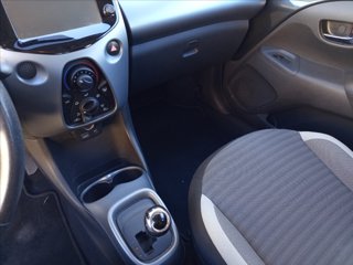 TOYOTA Aygo 5p 1.0 x-business m-mt 72cv 16