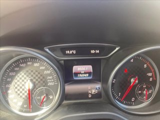 MERCEDES A 200 d Premium auto my16 14